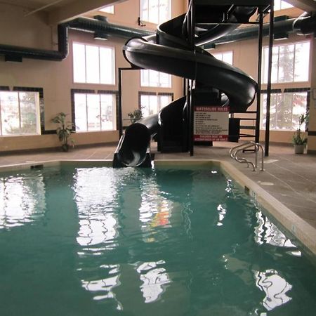 Super 8 By Wyndham Fort Nelson Bc מראה חיצוני תמונה