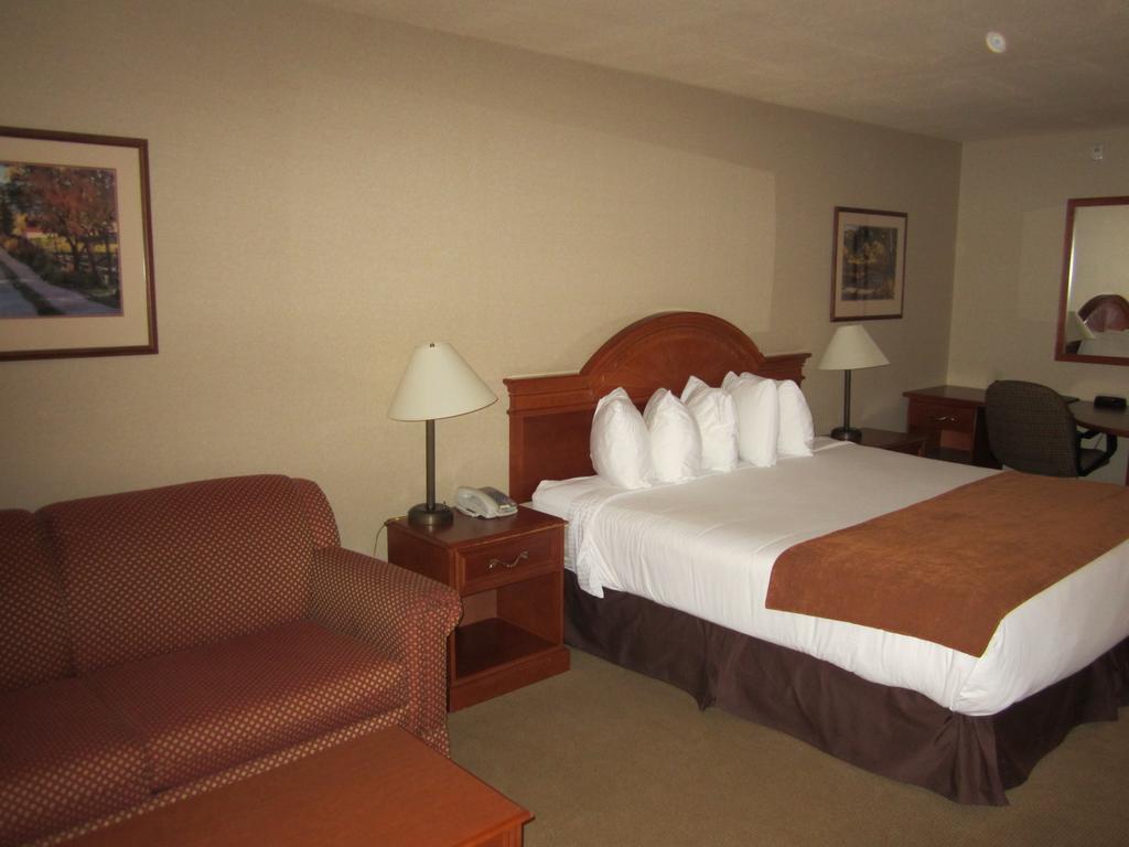 Super 8 By Wyndham Fort Nelson Bc מראה חיצוני תמונה