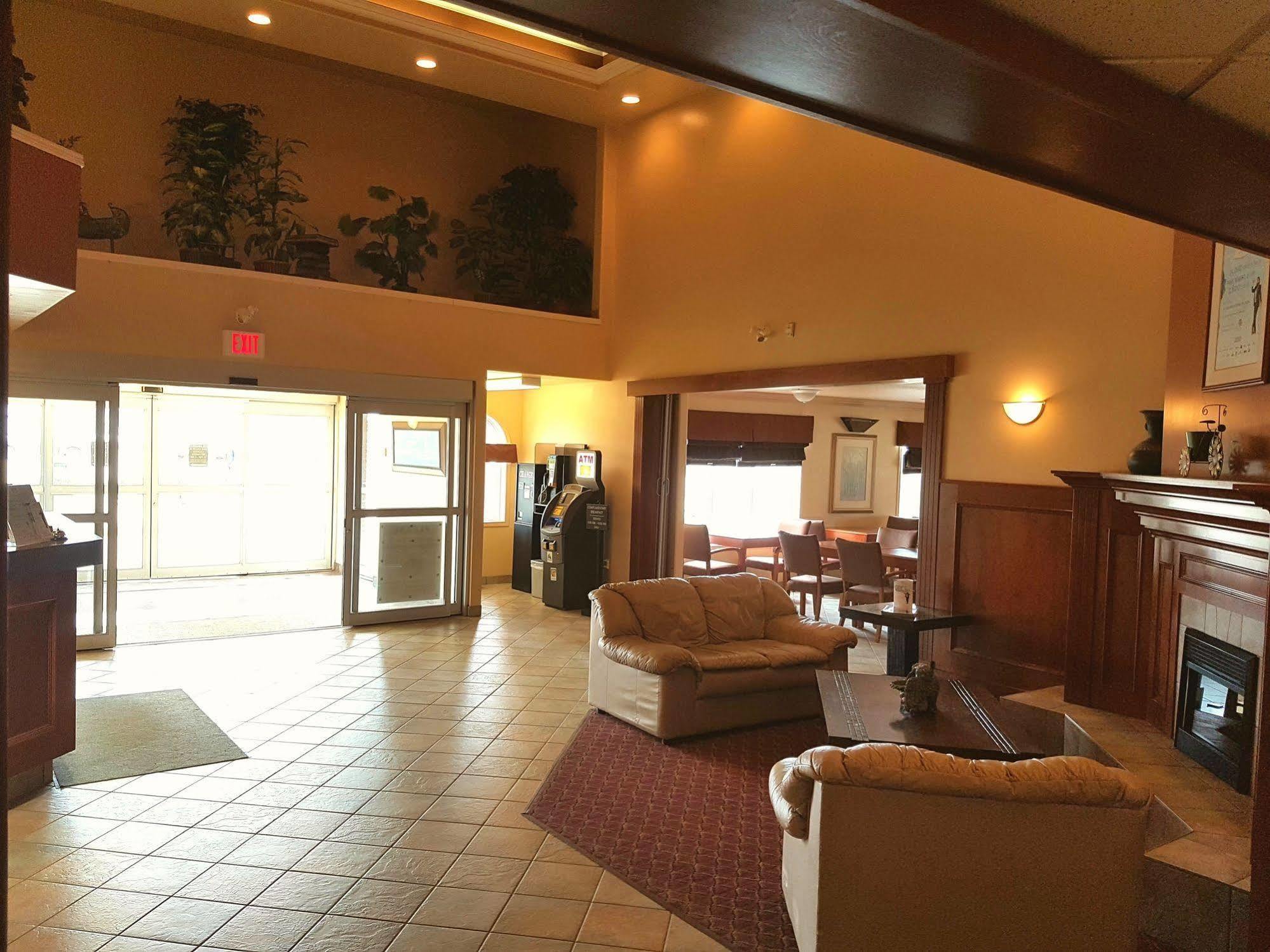 Super 8 By Wyndham Fort Nelson Bc מראה חיצוני תמונה