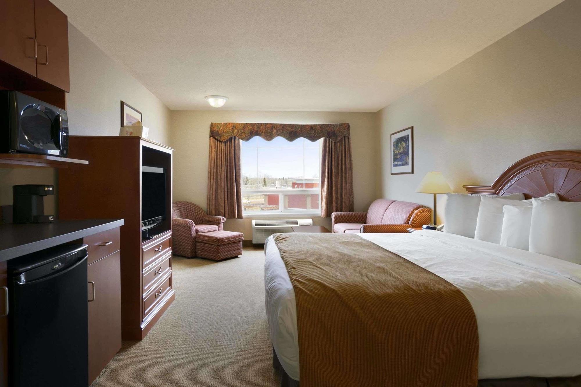 Super 8 By Wyndham Fort Nelson Bc מראה חיצוני תמונה